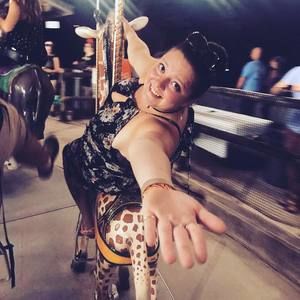 Meet your Posher, Ashley